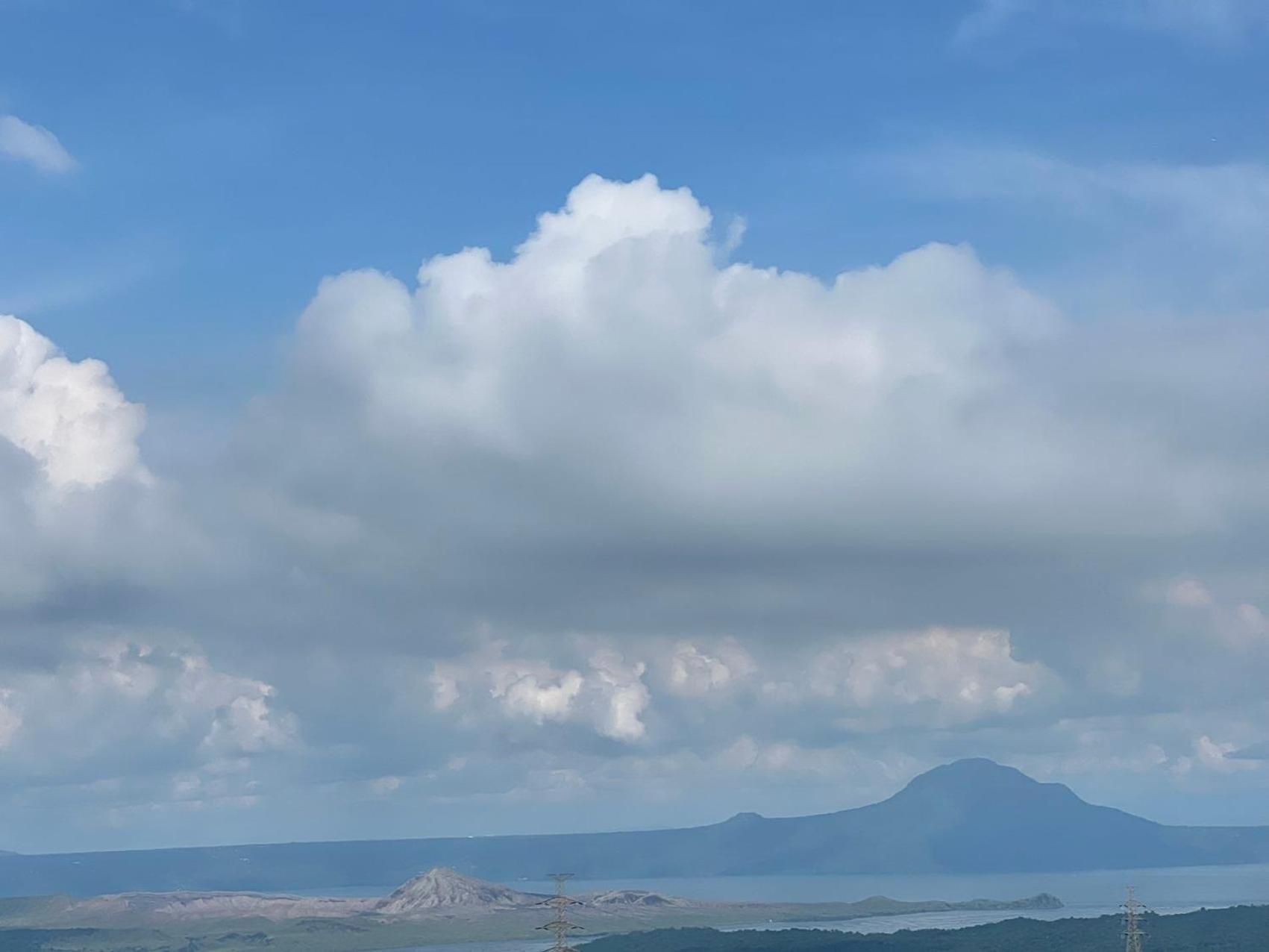 Splendido Tagagtay Taal Lake Staycation Free Parking Netflix No Free Pool Tagaytay City Buitenkant foto