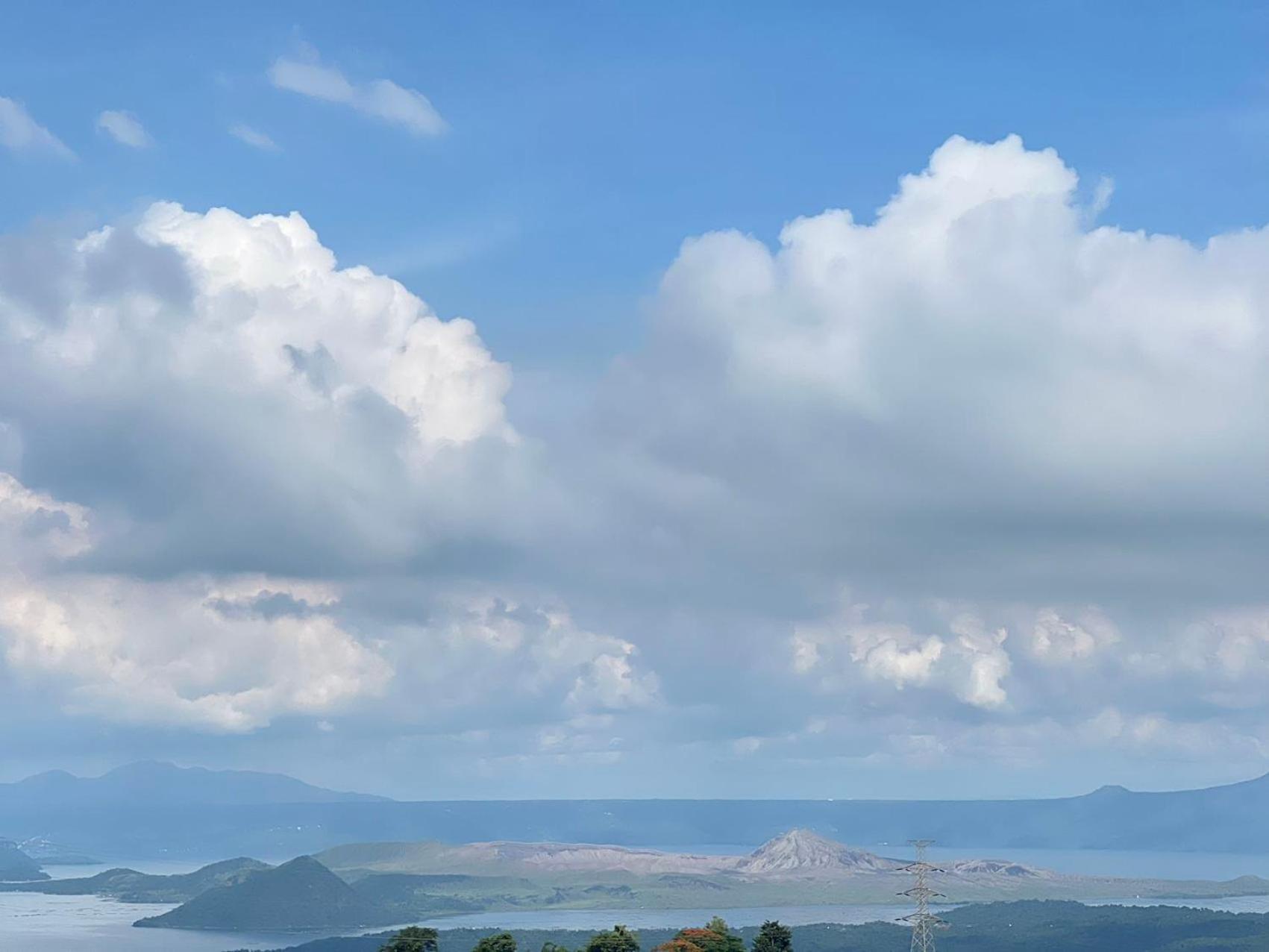 Splendido Tagagtay Taal Lake Staycation Free Parking Netflix No Free Pool Tagaytay City Buitenkant foto