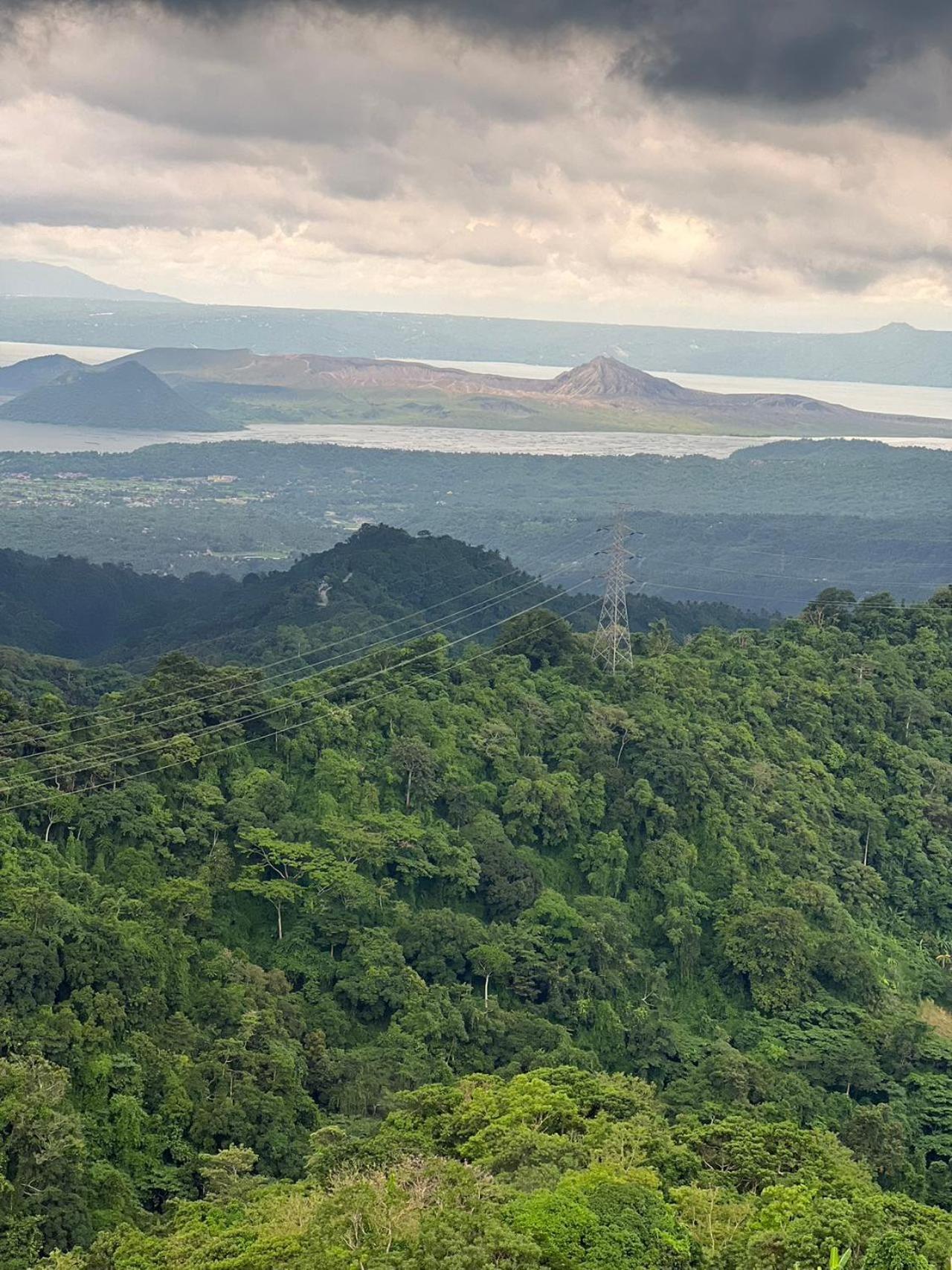 Splendido Tagagtay Taal Lake Staycation Free Parking Netflix No Free Pool Tagaytay City Buitenkant foto