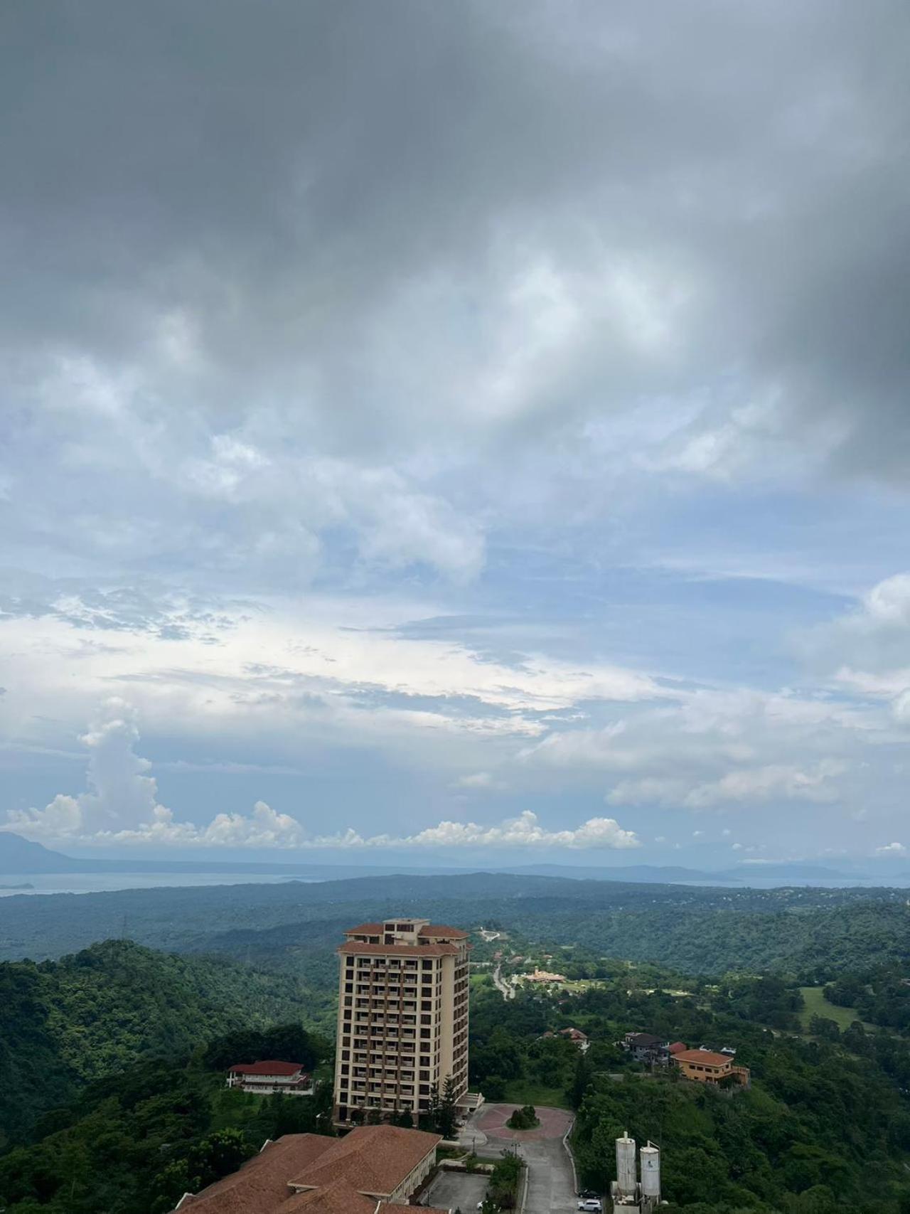 Splendido Tagagtay Taal Lake Staycation Free Parking Netflix No Free Pool Tagaytay City Buitenkant foto