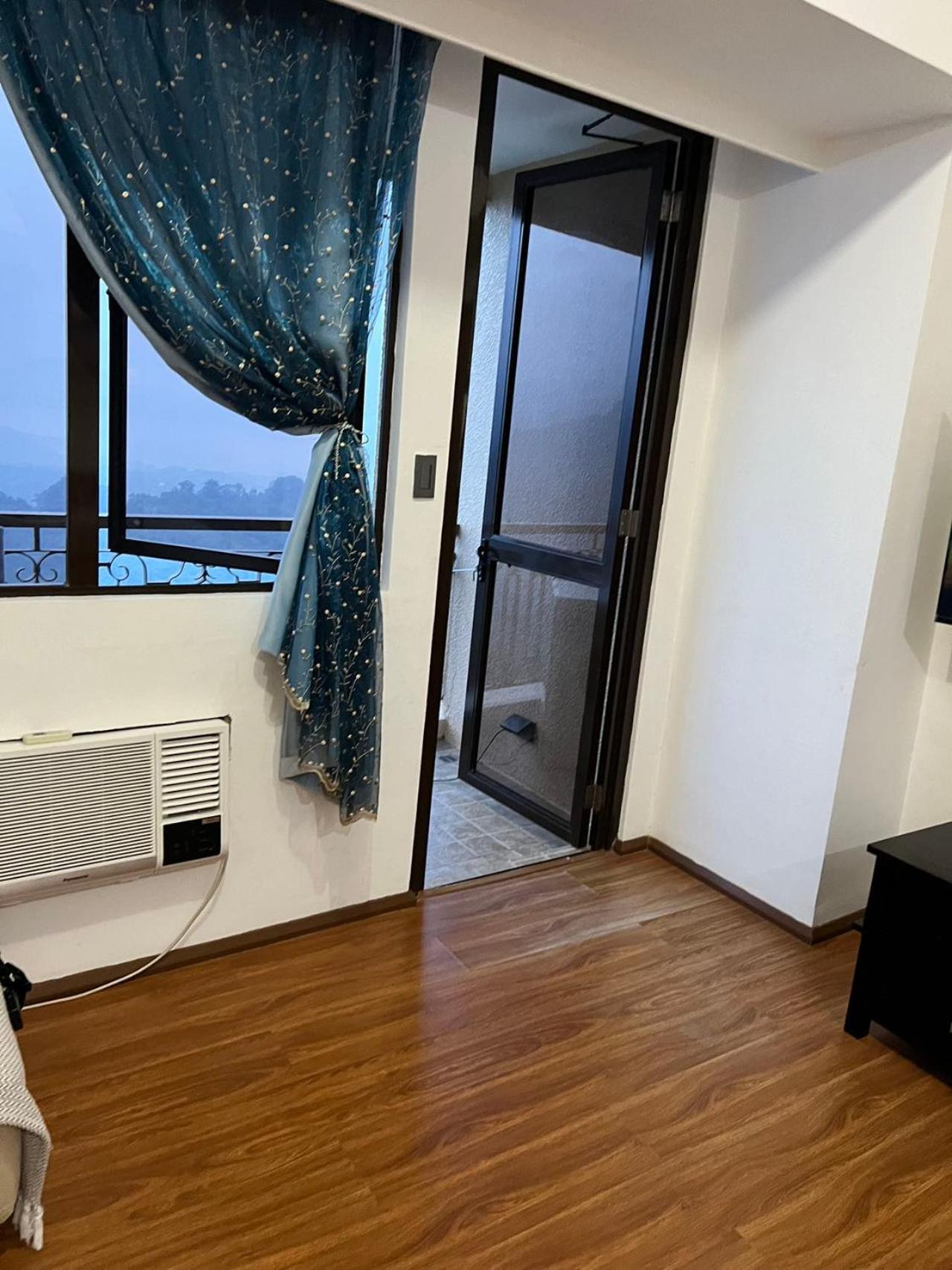 Splendido Tagagtay Taal Lake Staycation Free Parking Netflix No Free Pool Tagaytay City Buitenkant foto
