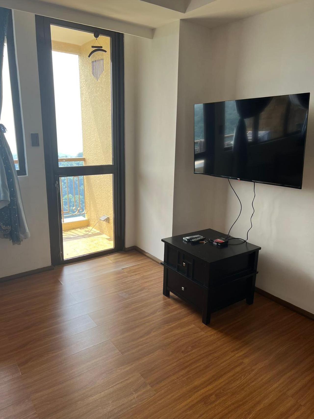 Splendido Tagagtay Taal Lake Staycation Free Parking Netflix No Free Pool Tagaytay City Buitenkant foto