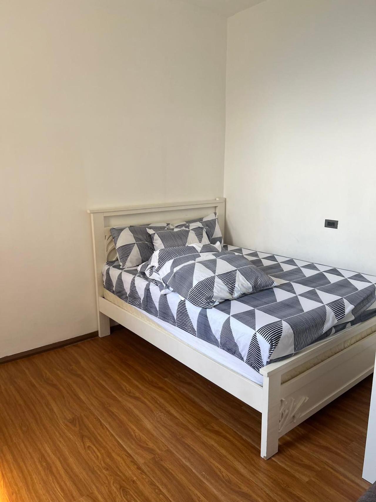 Splendido Tagagtay Taal Lake Staycation Free Parking Netflix No Free Pool Tagaytay City Buitenkant foto